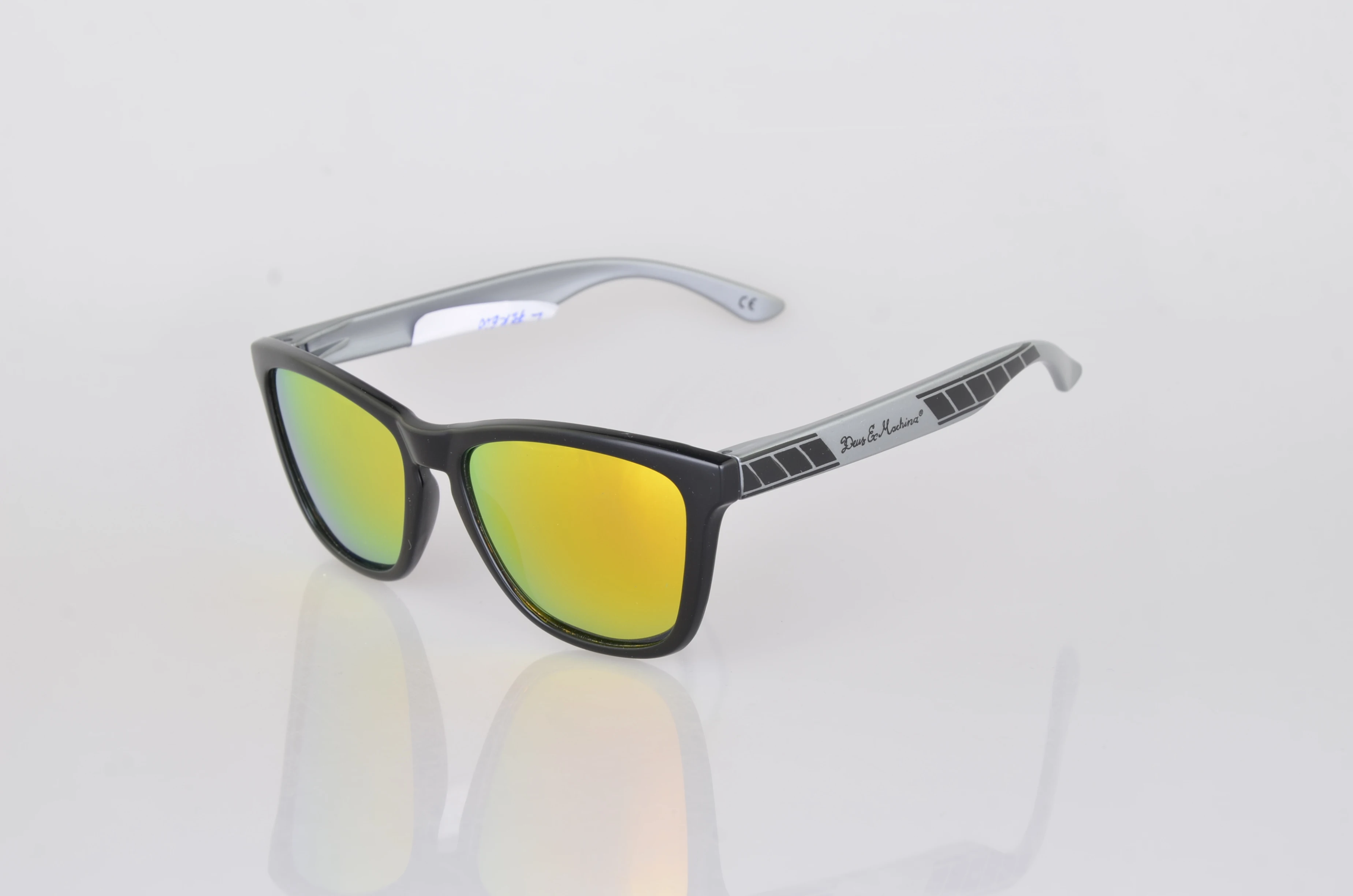 Ready to Ship WL004 2022 Latest Fashion Sunglasses Women Men UV400 Sun Glasses