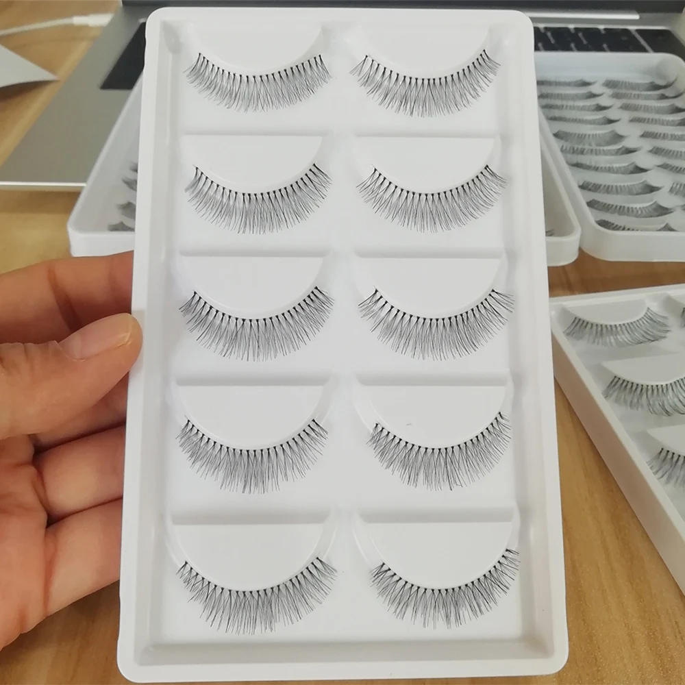 Wholesale 747 Hand-tied transparent band 3D synthetic false eyelash 5 pairs 10 pairs Wispy natural clear band silk lashes