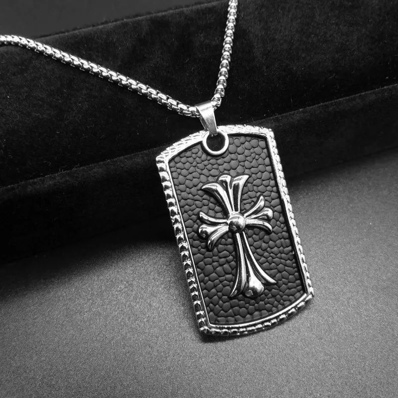 Wholesale Titanium Steel Silver Hip-Hop Silver Retro Compass Animal Cross Stainless Steel Necklace For Mens