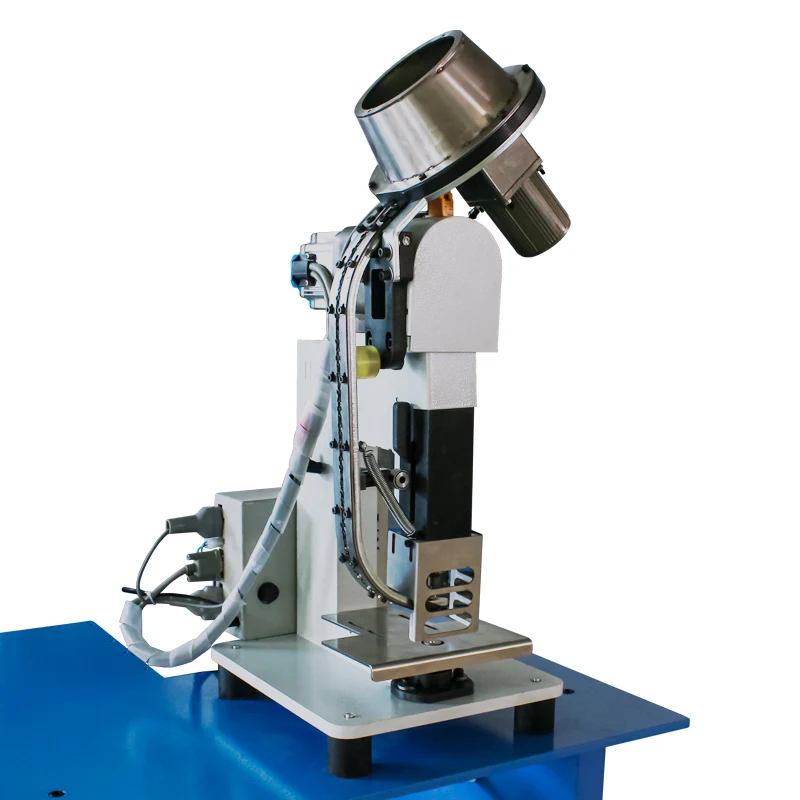 Manufacturers direct sales of high quality small semi - automatic punching machine