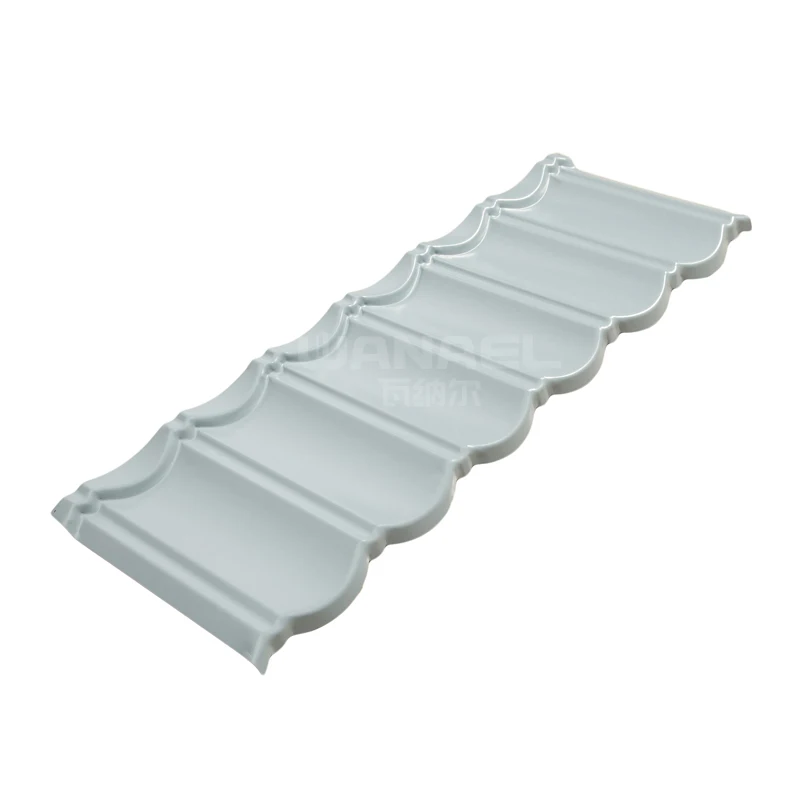 High Quality Long Service Life PVDF Painted Coated Panel Roofing Tiles