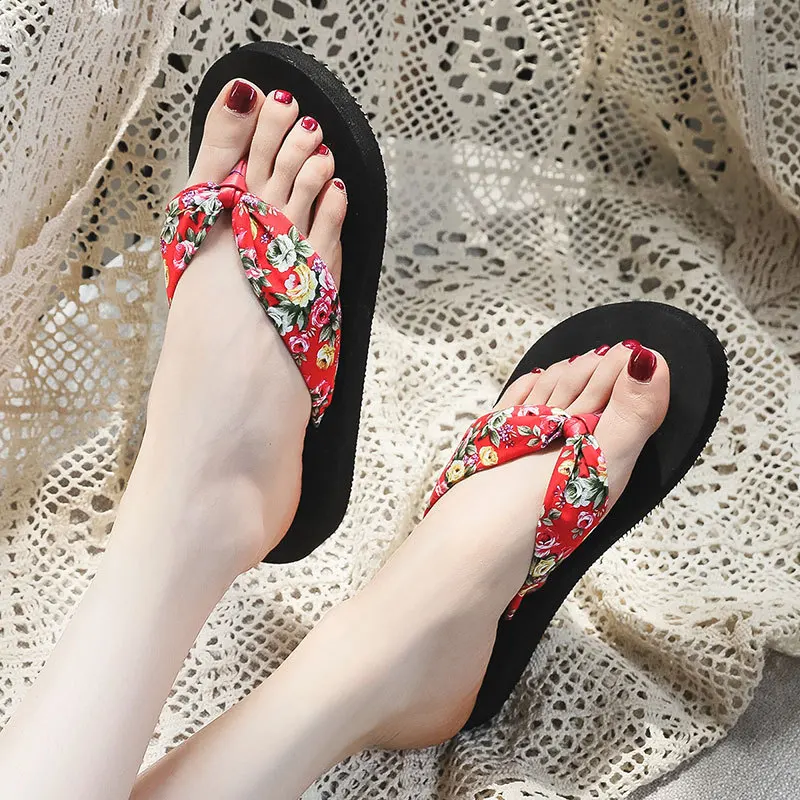 Slippers For Women 2022 Custom Flip Flops Ladies Female Slippers And Sandals Slipper Wholesalers Flip Flops Women