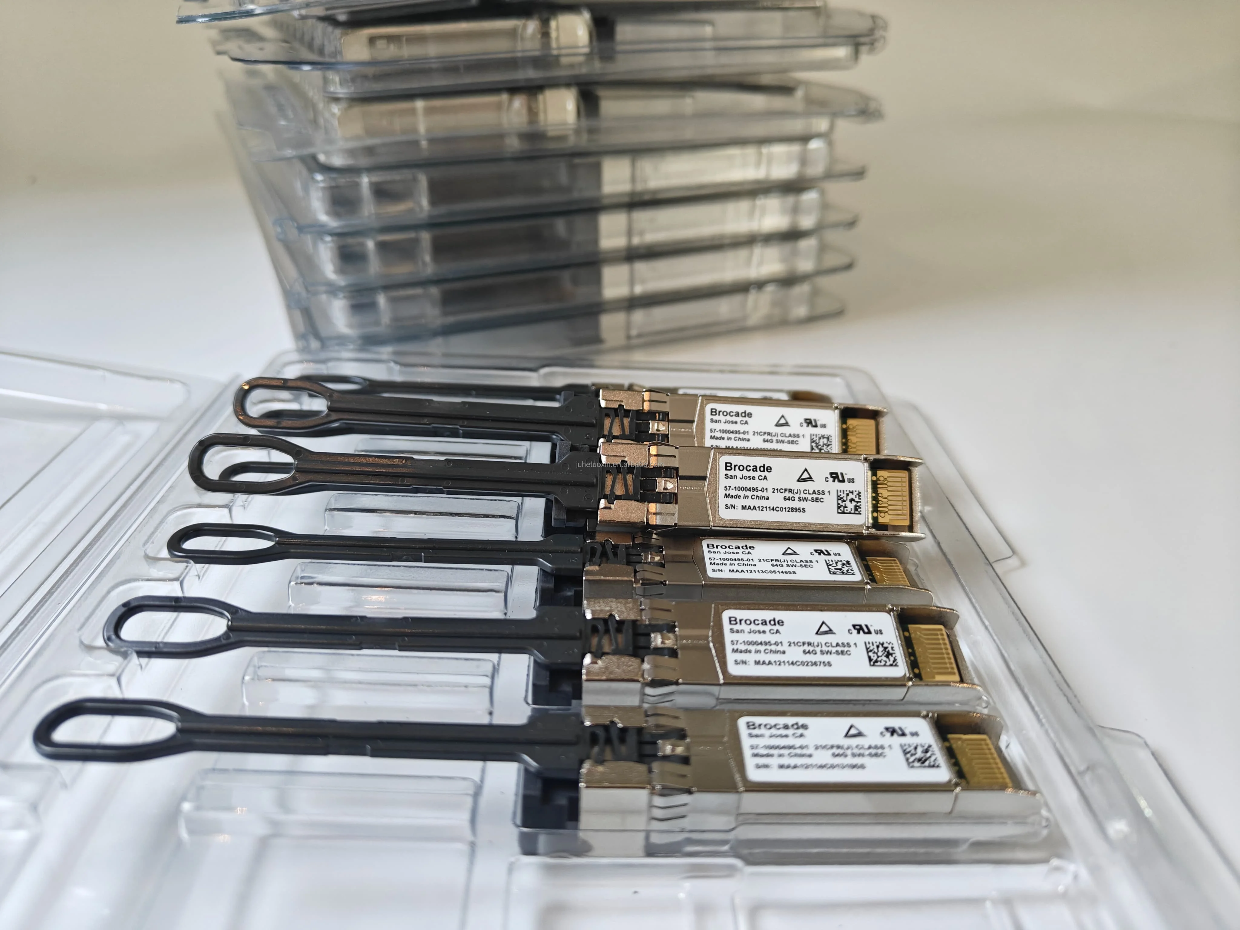 BR-MIDR8PTPOD-32G  brocade license pod  BR-G720-24-32G-R network Switch G720 56 ports Enterprise Bundle