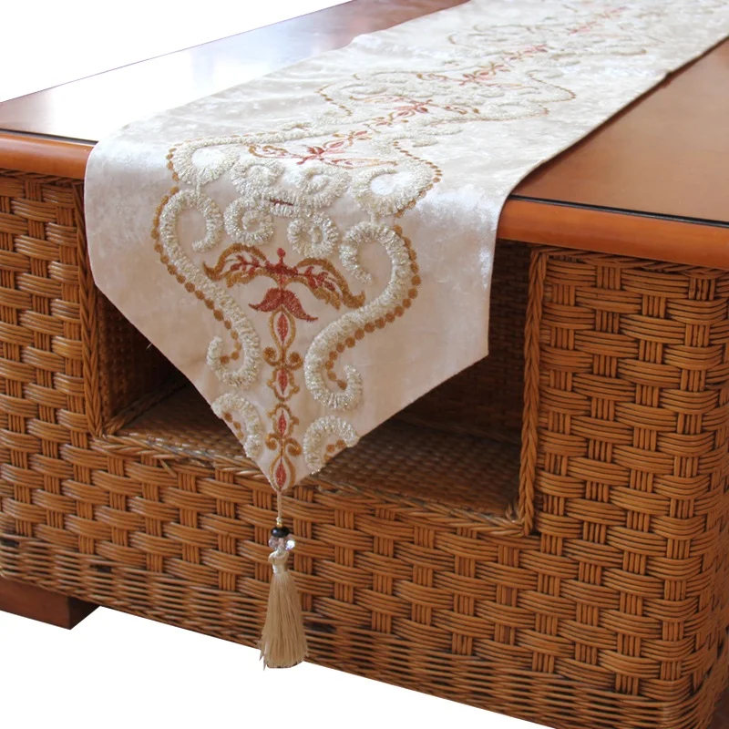 Лидер продаж, Высококачественная бархатная ткань в европейском стиле, скатерть с вышивкой, Рождественское украшение для дома, ресторана, банкета