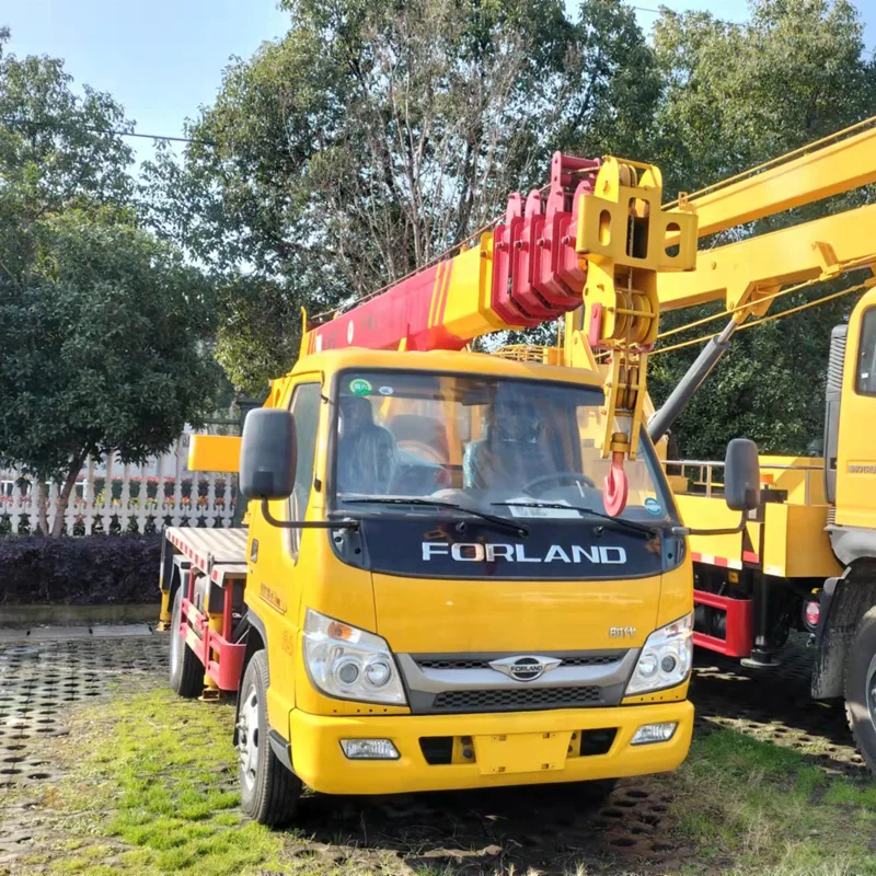 FOTON  single-row crane truck   hoisting machine   derrick car