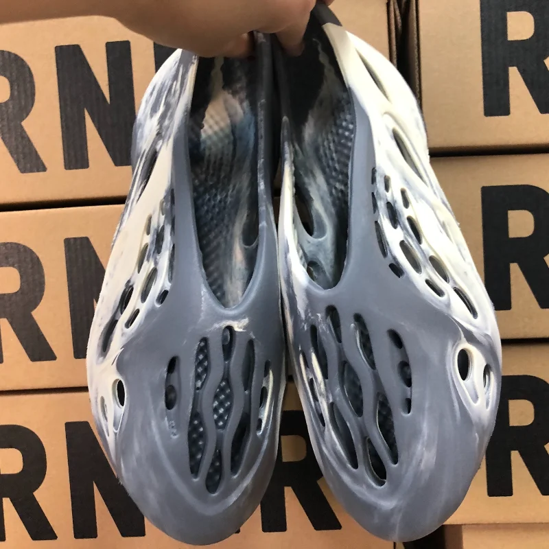 Original Quality Brand Logo Custom Yeezy Foam Runner Men Shoes Women Sandals Kids Yeezy Slippers