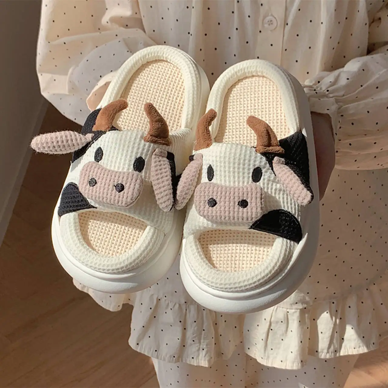 XIXITIAO cow Cute Slippers Cartoon Animal bedroom women indoor house white slippers unisex custom slides sandals for women