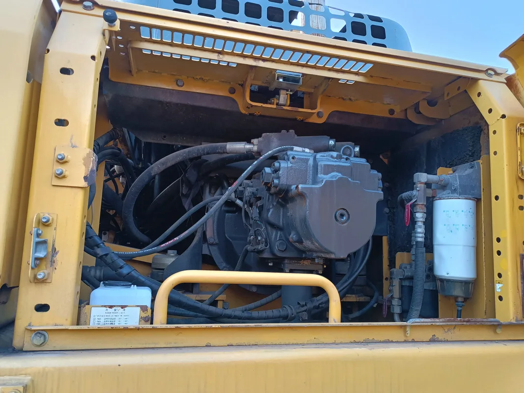 Оригинальный японский гусеничный экскаватор Komatsu 400-7 40 тонн PC400-7 б/у по всему миру