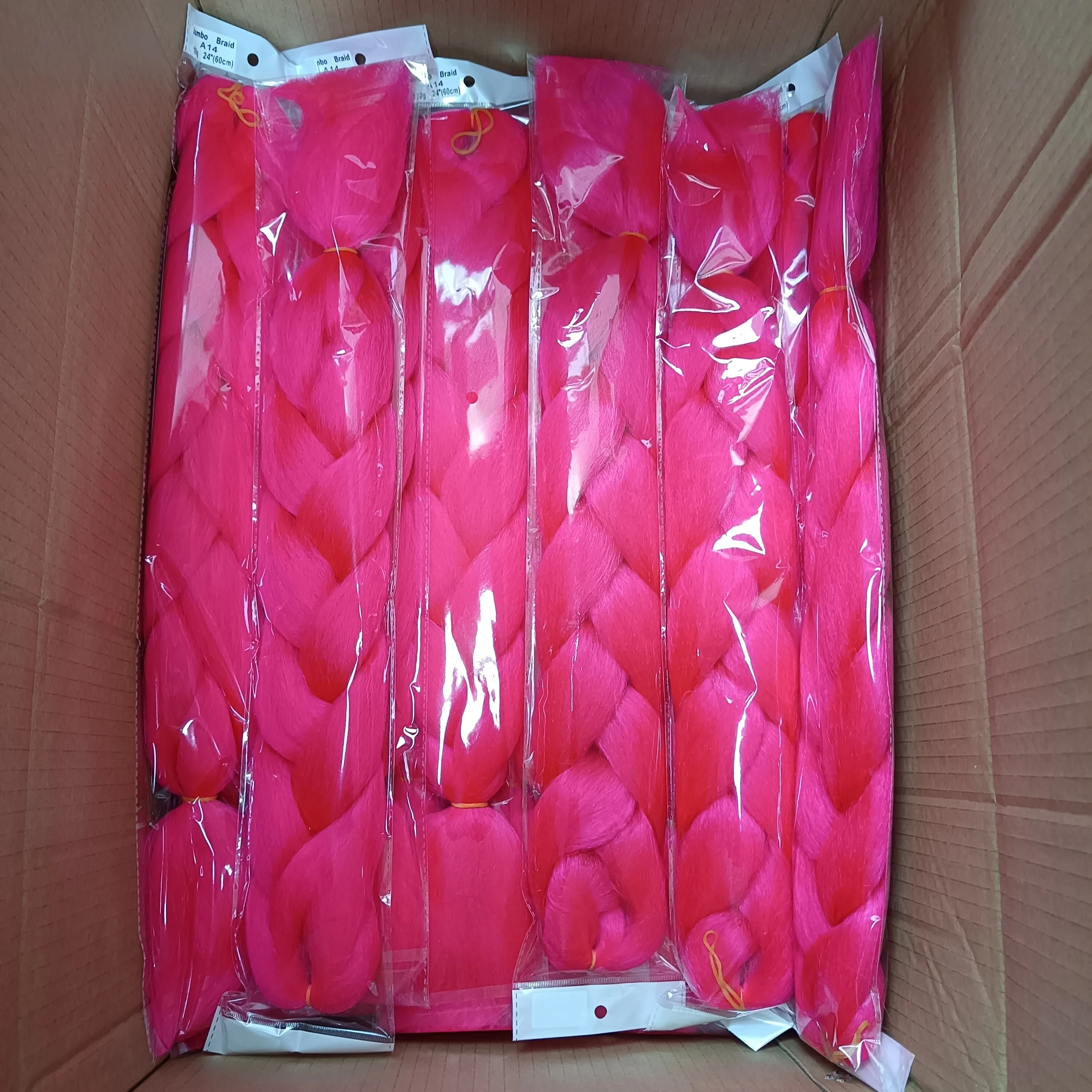 Hot Selling Yaki Jumbo Braiding Hair Ombre Wholesale 100g African Crochet Braids Hair 24 Inch Synthetic Braiding Hair Extensions