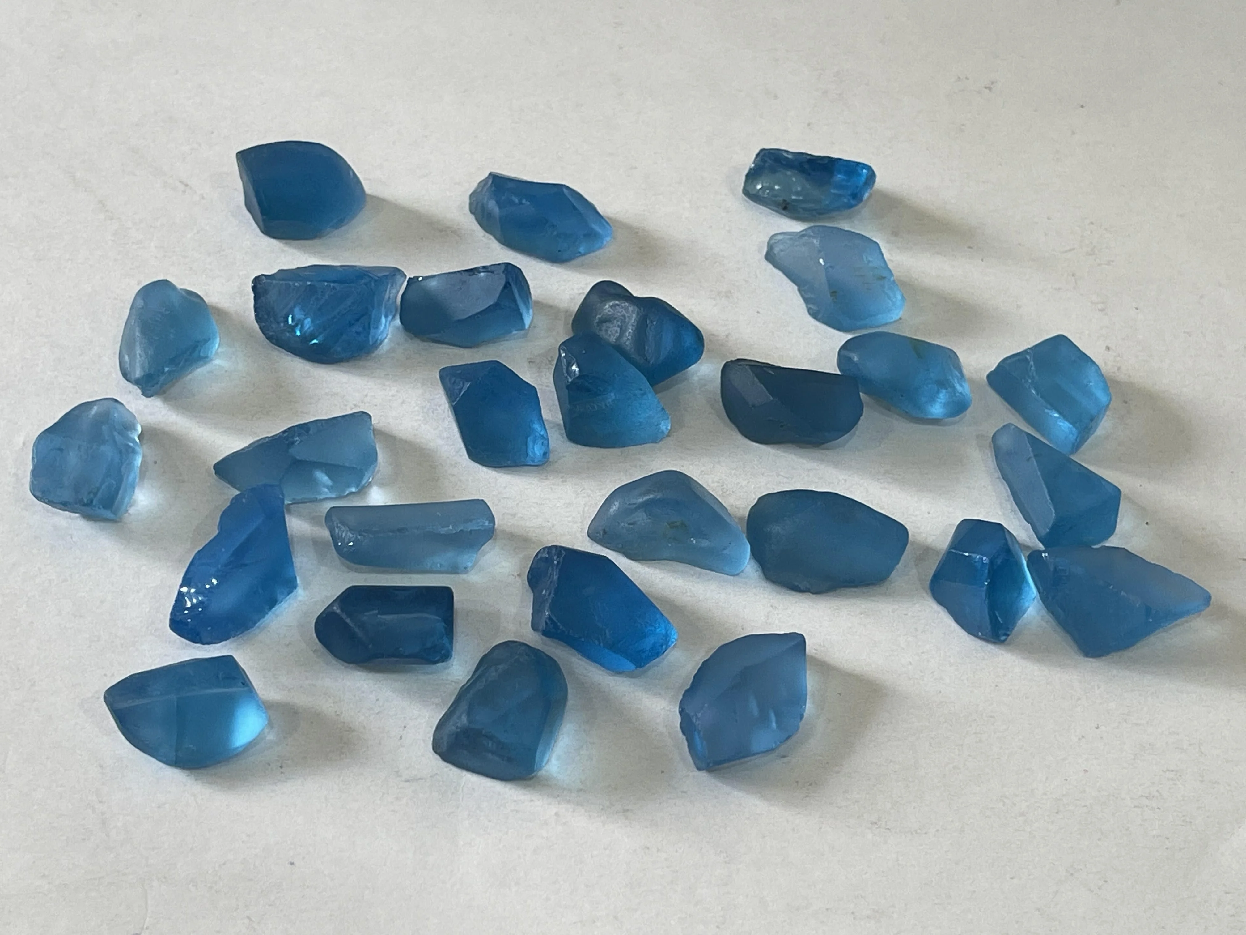 Top Quality Facet Grade Swiss Blue Topaz Rough Stones
