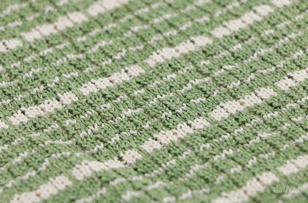 Cheap Price Ready to Ship Authentic Genuine Blended Silk Wool Thread Yarn