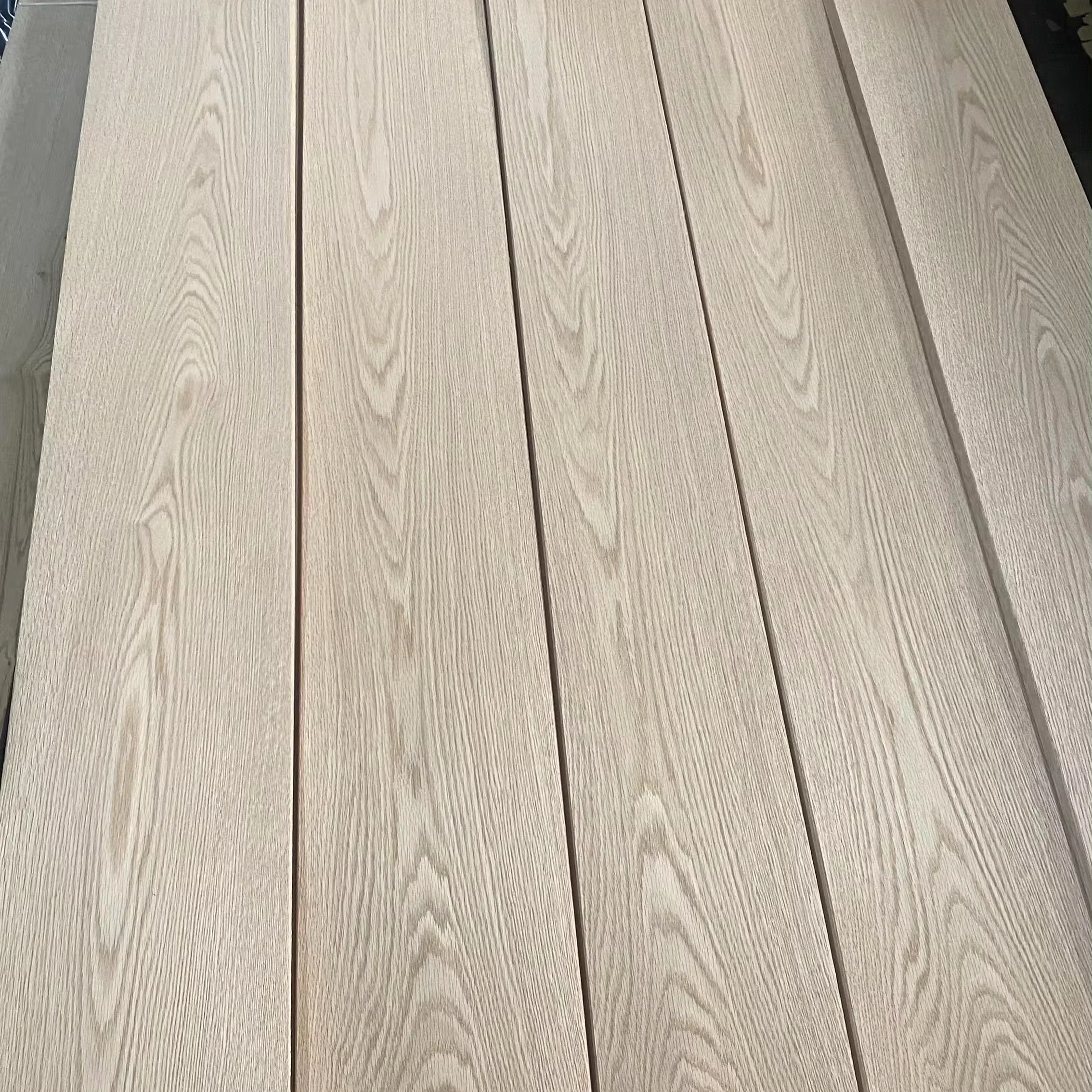Best Selling 0.6MM Crown Cut Red Oak Wood Veneer Sheets Red Oak Wood Veneer Door Skin Veneer Wood Strip