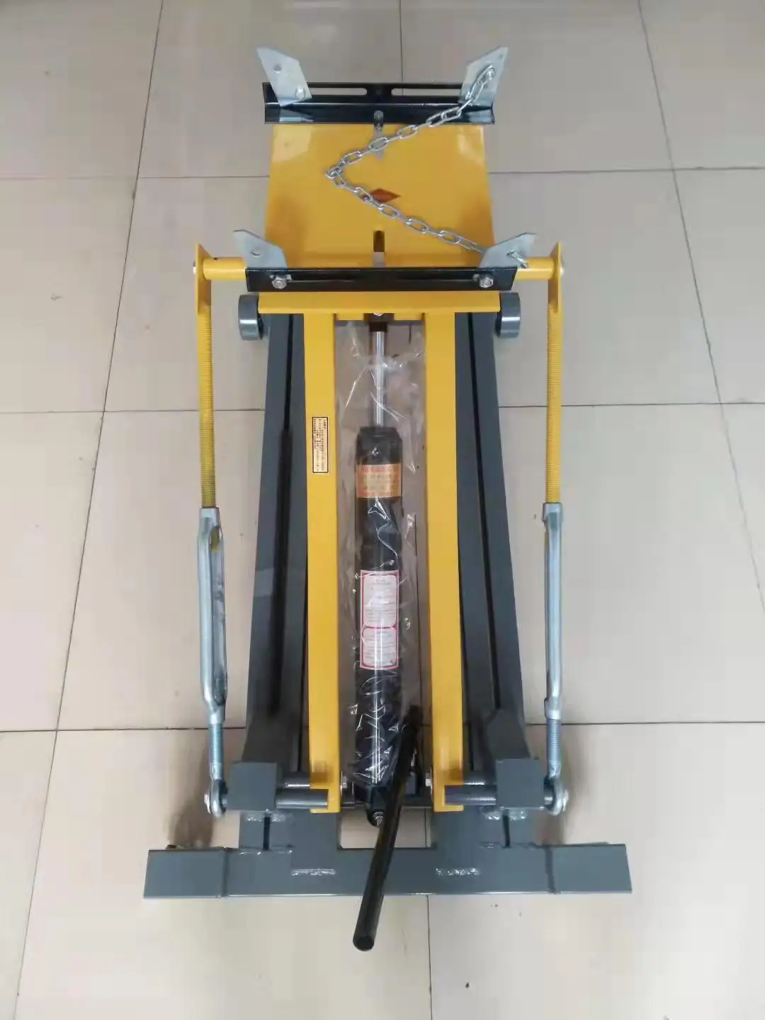 2ton transmission jack.jpg