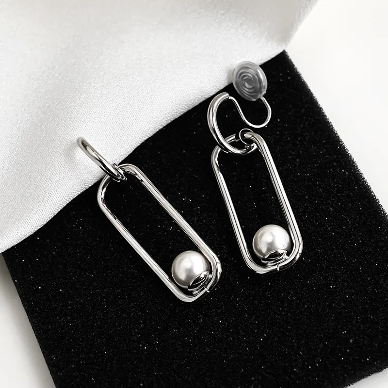 Design sense niche personality geometric pearl long drop earrings women without piercing mosquito coils ear clip