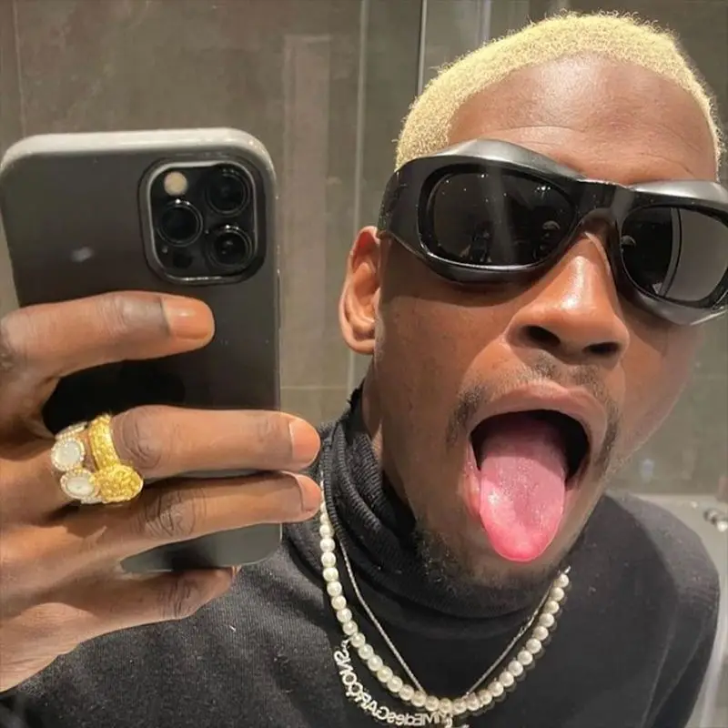 Солнцезащитные очки в стиле панк