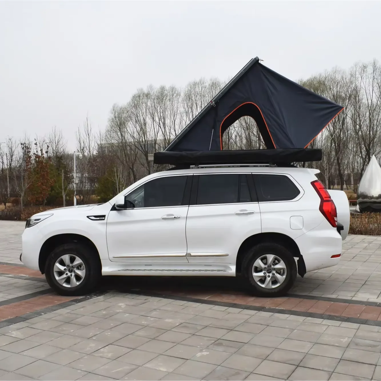 Outdoor Camping Aluminum Hardshell Off Road Vehicle Car Trailer 4 Person Camping Roof Top Tent