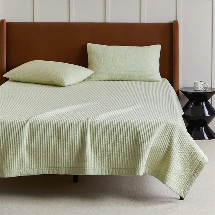 Modern Style King Size Plain Quilted Quilts Bedding Bedspreads Super Soft Quilt Cotton Bedspread for Home