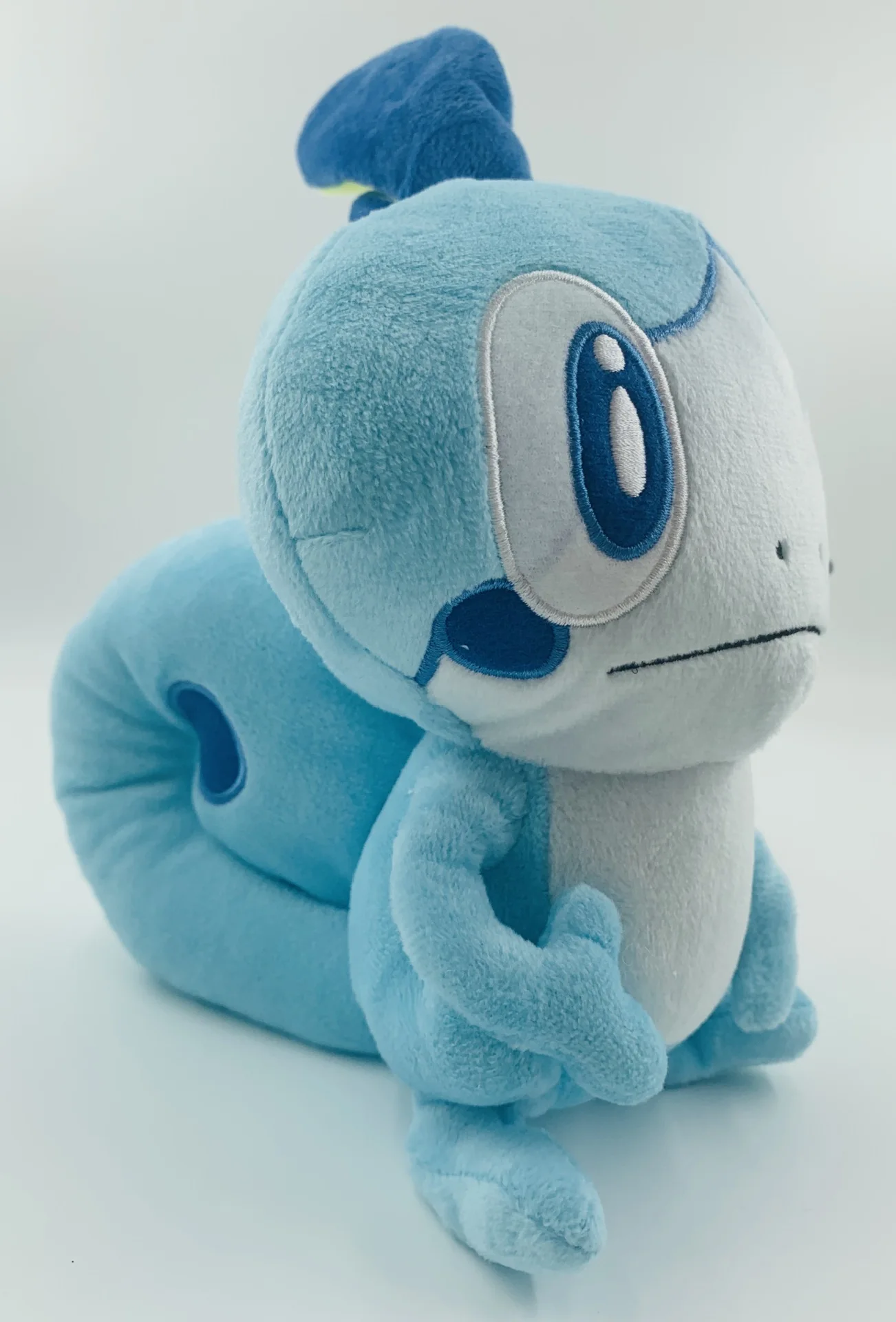 New 25cm Small Sword Shield Royal Three Inflammation Rabbit Sound Monkey Tear-eyed Lizard Plush Toy