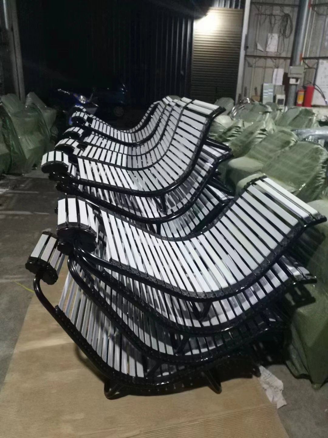 Hot sale Children Amusement Happy Swing 360 Spinning Car Ride Le Bar Car Chair