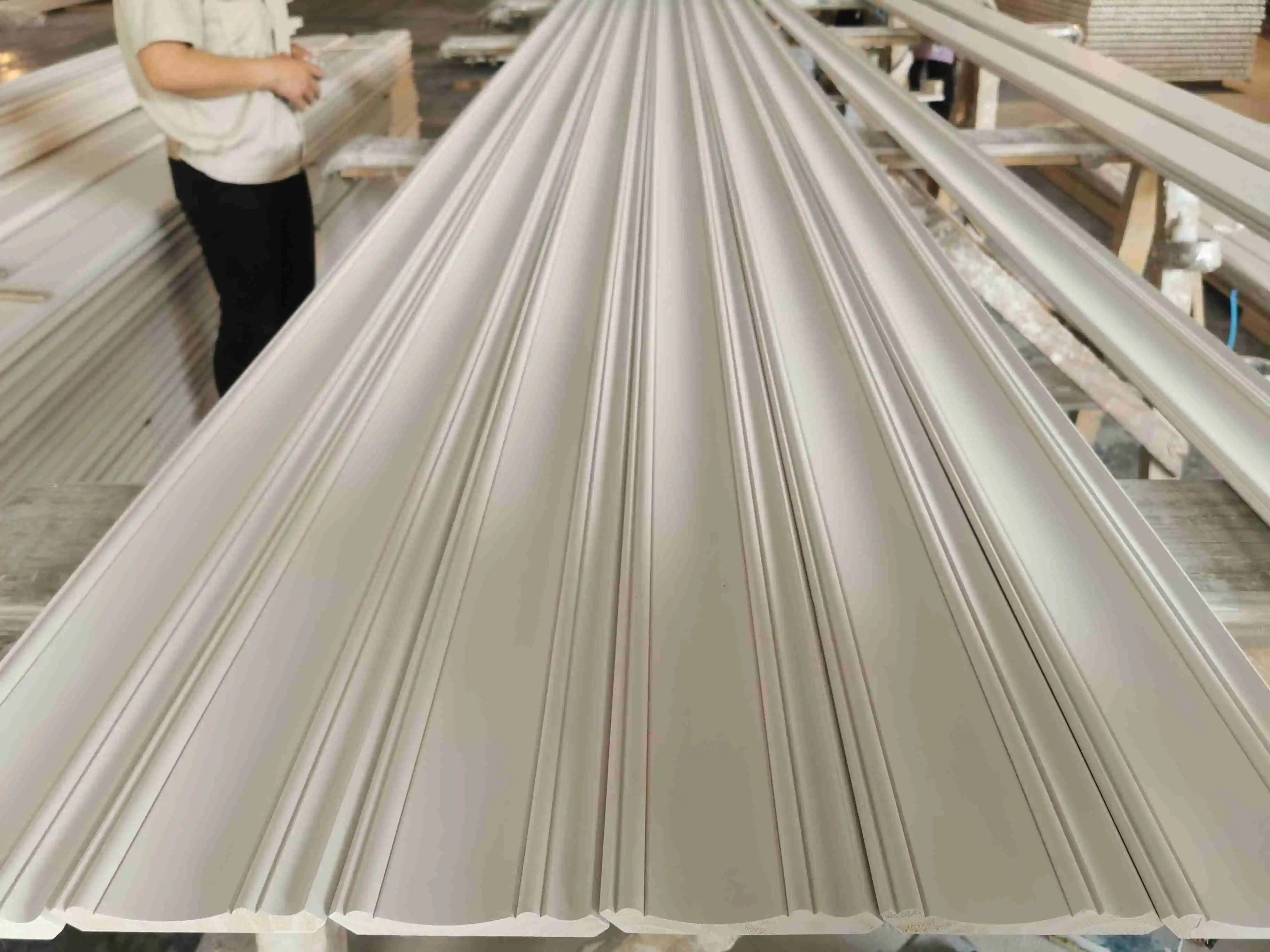 2024 Hot sale Pine Wood Ceiling Decorative Primed Moulding Crown Moulding