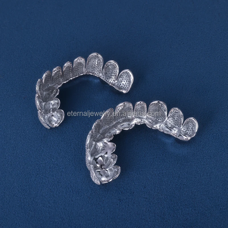 Customized Top 10 Bottom 10 S925 Silver Solid Gold D Vvs Lab Moissanite Diamond 100% Passed Diamond Tester Teeth Grillz