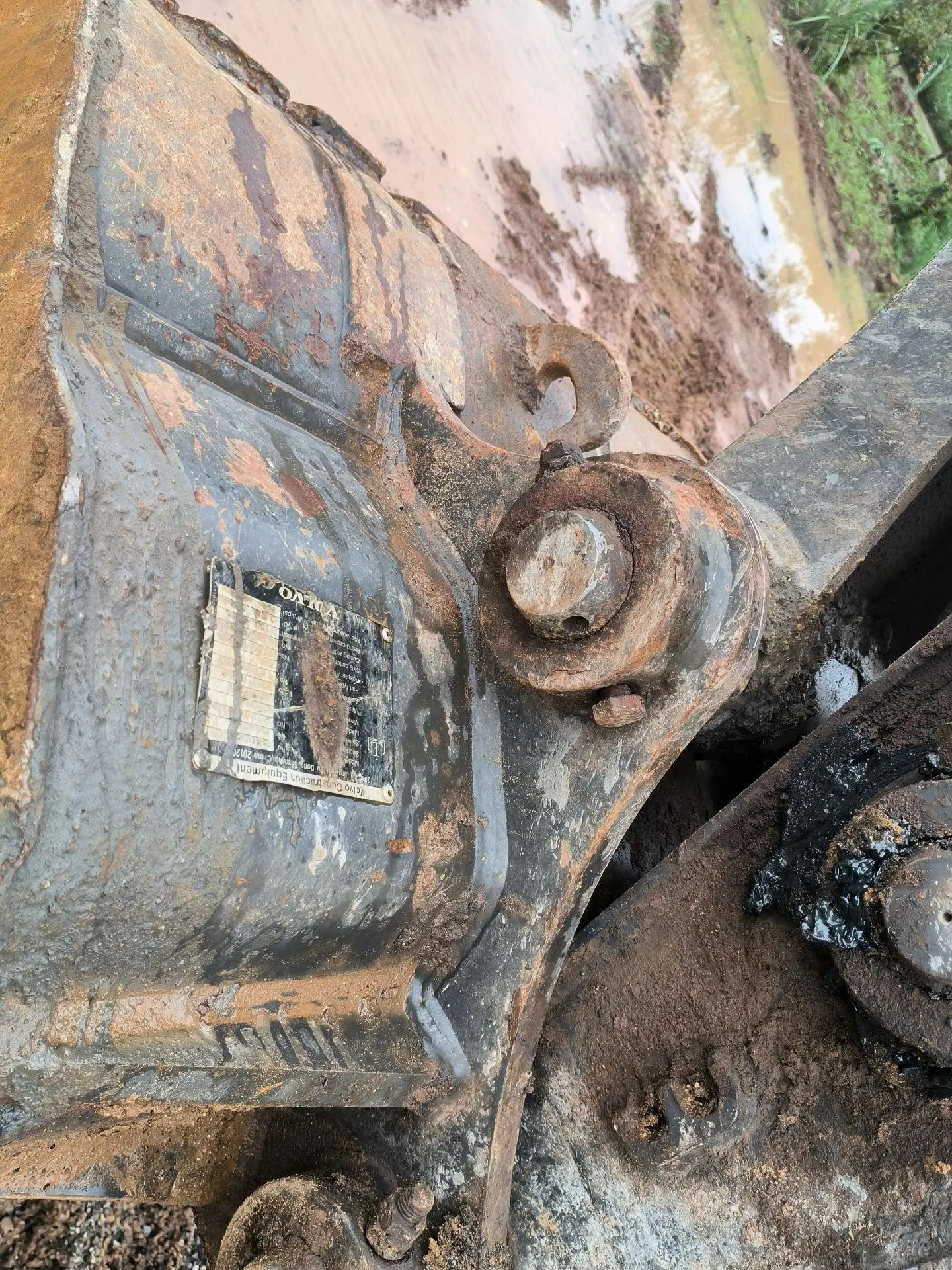 Classic Used Original Volvo EC200 Excavator Used Volvo 20 Tons of Medium Excavator Spot Sale