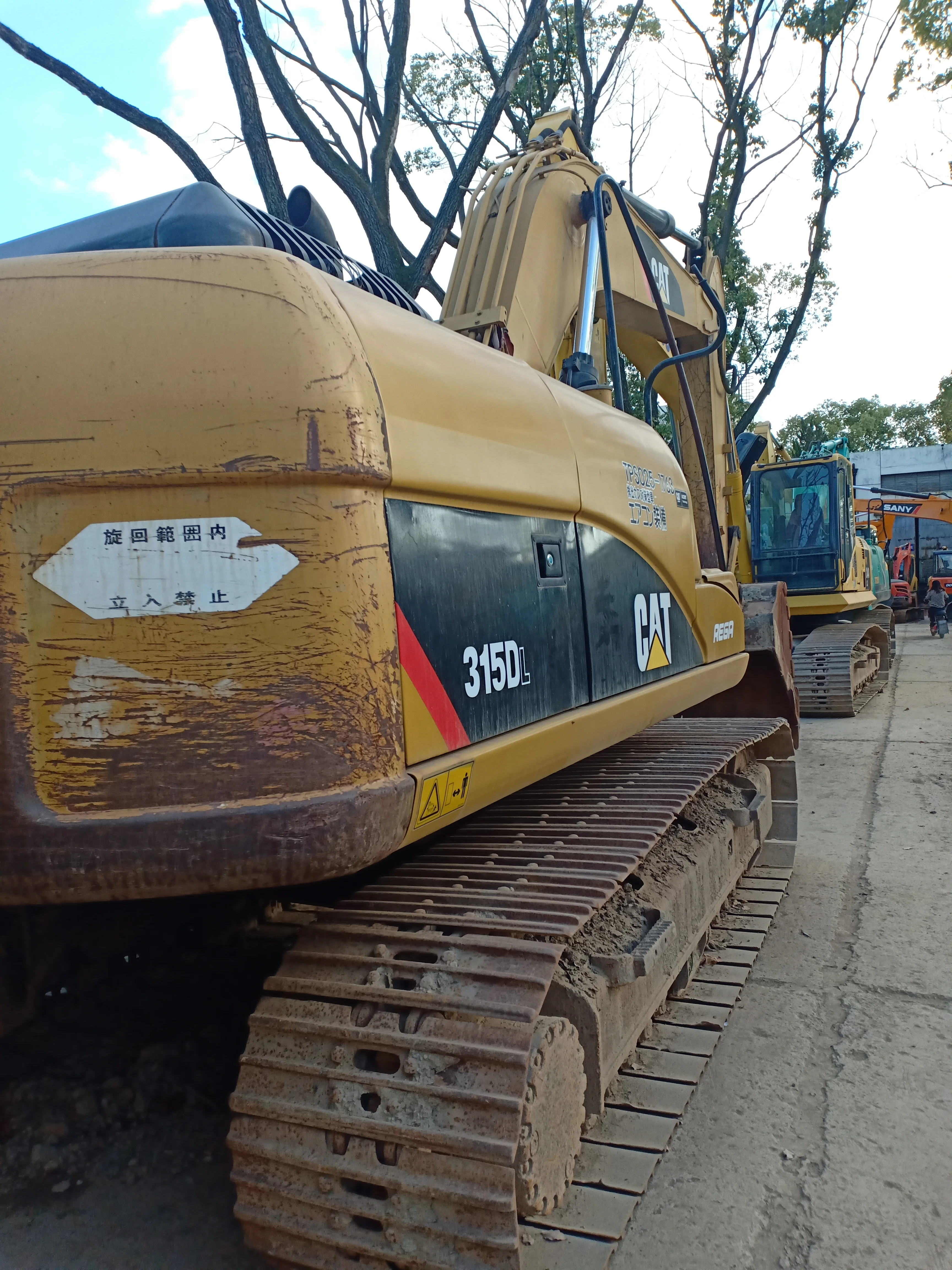 Low price and high quality Excellent second hand cat 315 excavator original Japan in Shanghai