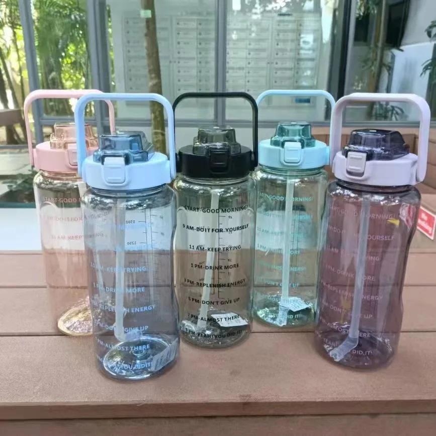 plastic water bottle (2).jpg