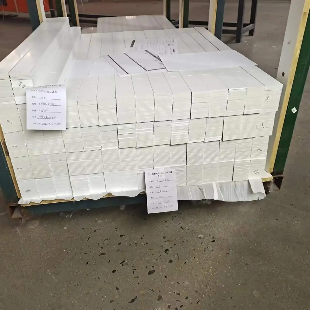 50mm Factory direct sales Classic Wooden Venice Blinds Accessory