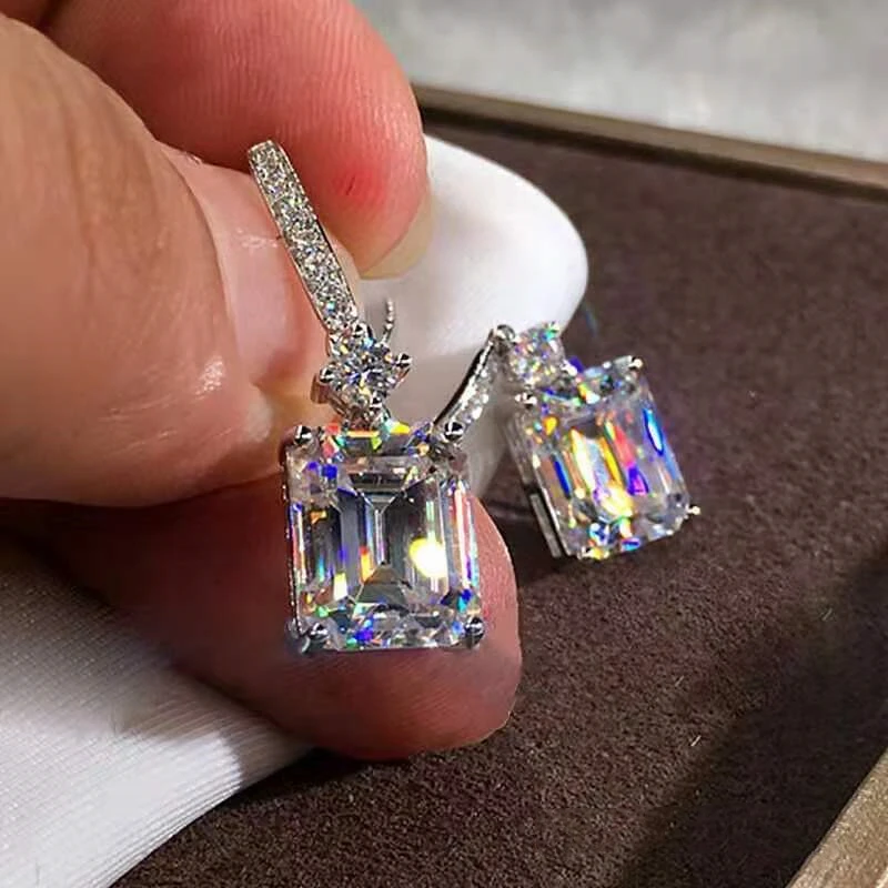 Оптовая продажа белые серьги-гвоздики GRA Moissanite Позолоченные 925 из стерлингового серебра роскошные в форме сердца