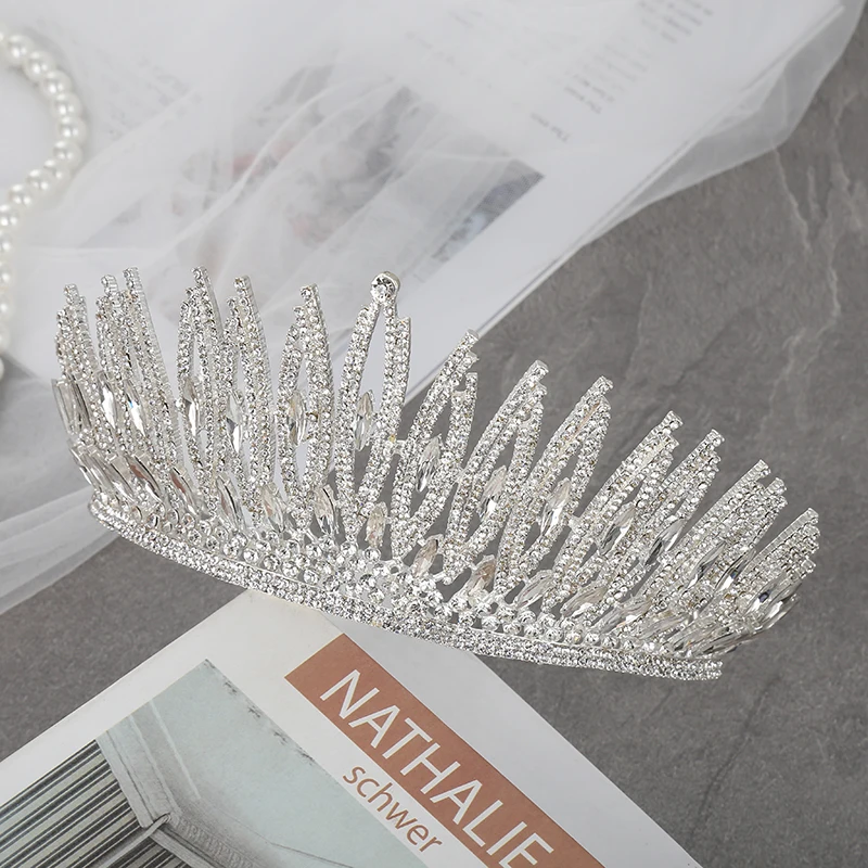 Princess bride crown in Europe and the baroque crown luxury atmosphere alloy diamond crown hair band