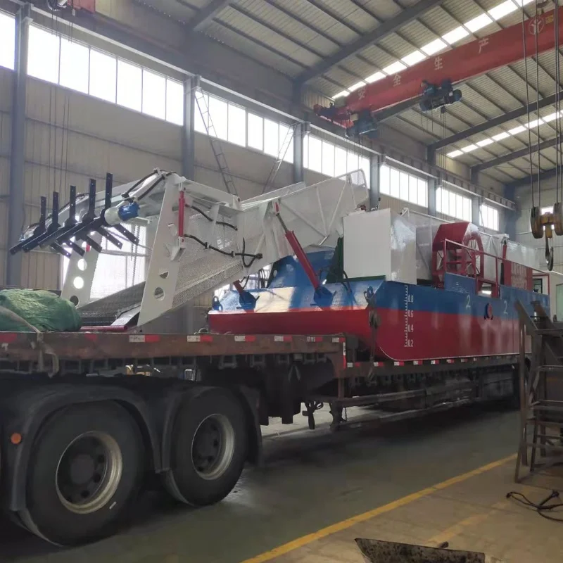 The fully Automatic Waterweed harvester has a total power of 80kw and can be transported in containers