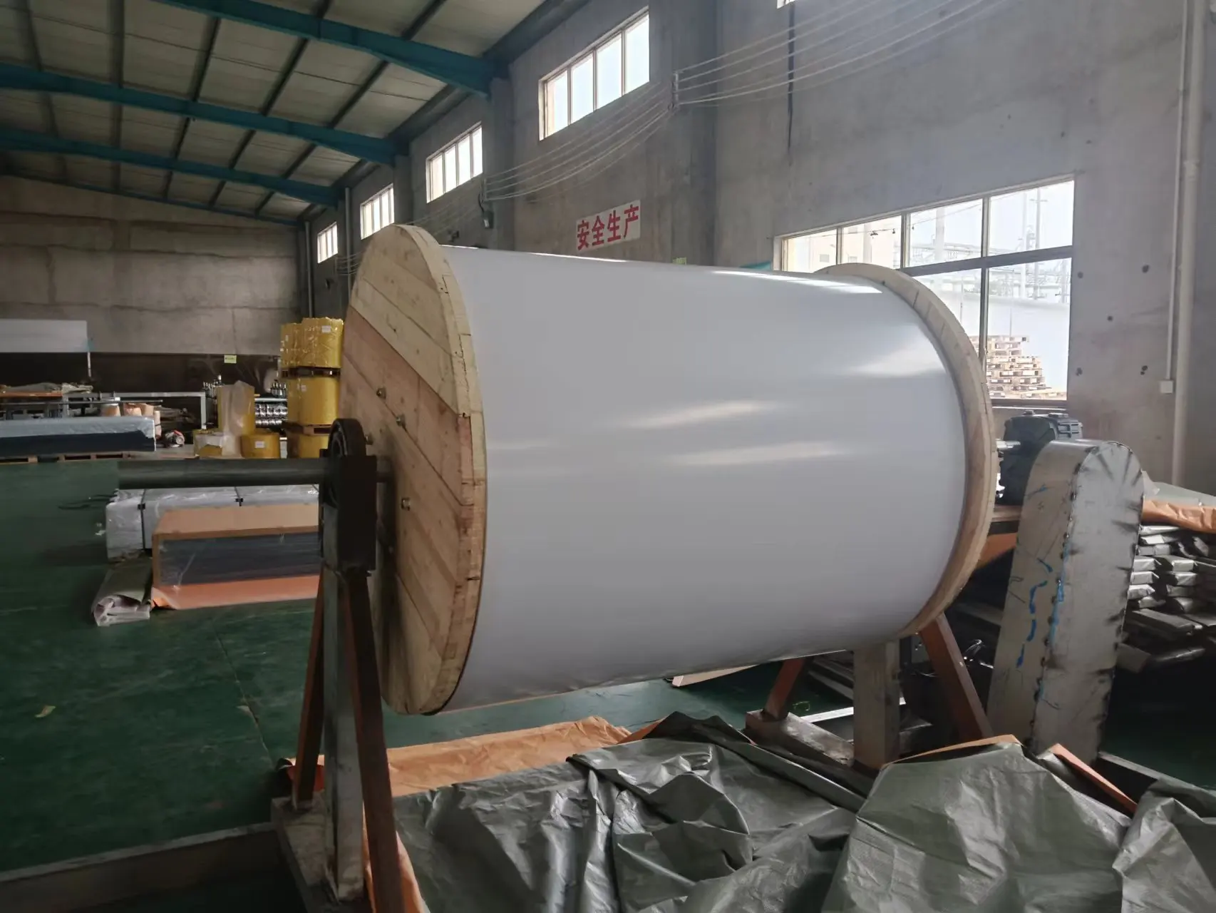 Transparent 1.5mm thick solid polycarbonate sheet rolls for foofing sheet