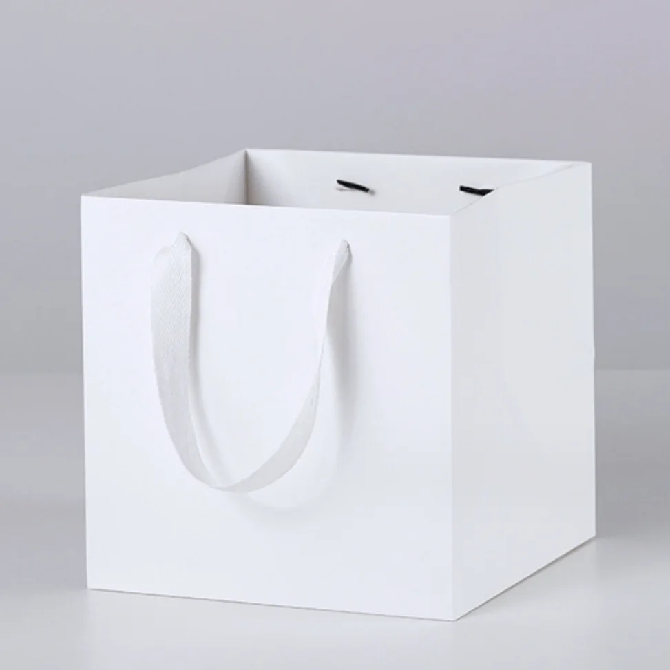 Exquisite Square Kraft Paper Bags Disposable Flower Tote Bags for Food for Cake Bouquet and Gift Customize Packaging