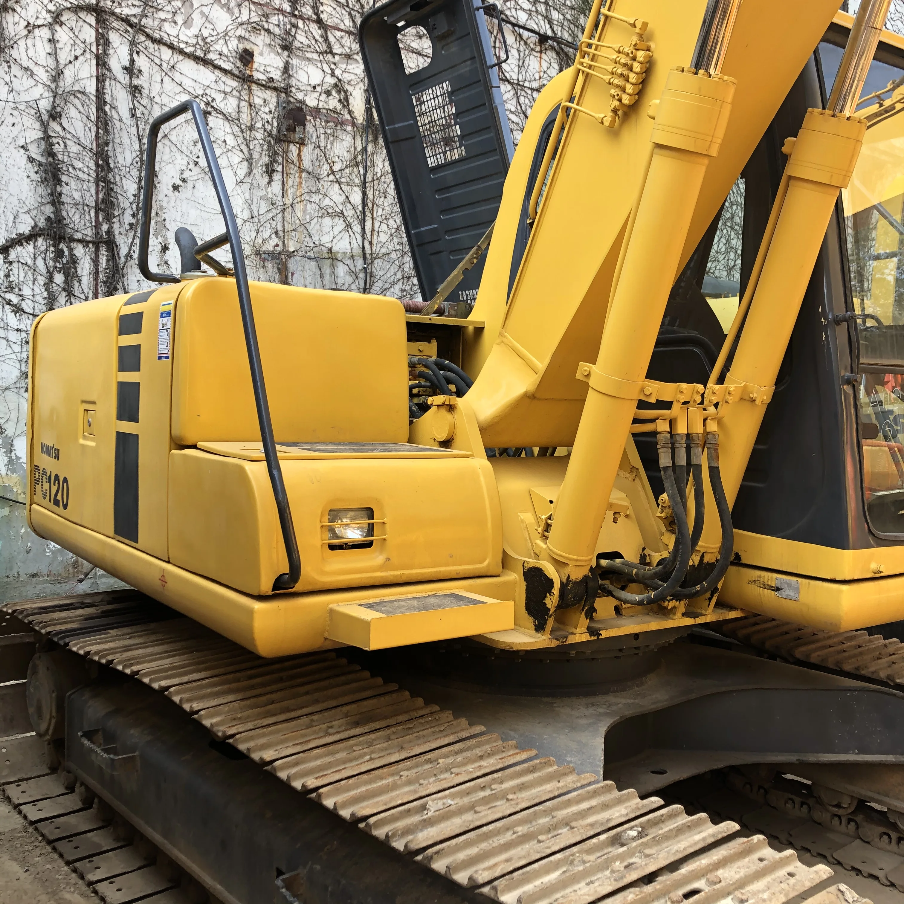  12-ти тонная/3800 часов/низкая цена komatsu pc120-6e/pc220/pc120/pc128/pc78 экскаватор для продажи в Шанхае Китай (материк)
