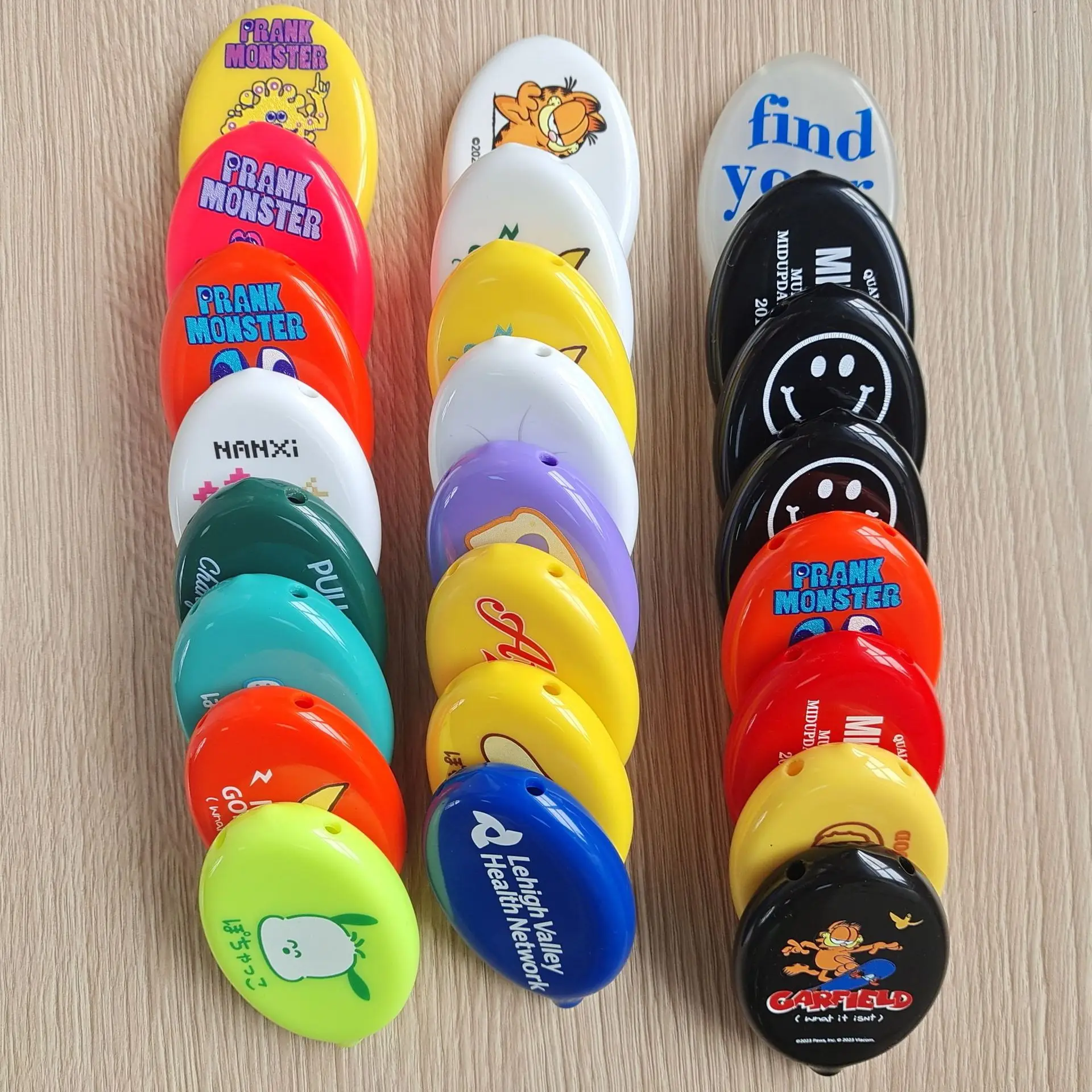 Custom Logo Japan Oval Shape Silicone Rubber Squeeze Coin Case pouch plastic PVC Coin Purse Coin Wallet With keychain