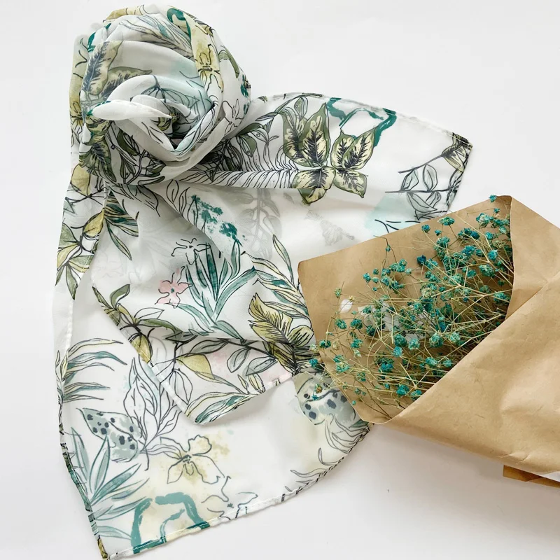 SS21 Новинка; Модная Стильная дизайнерская обувь; Сезон весна-осень; Роскошные Печатный женский хиджаб шарф шифон шелковые шарфы для женщин