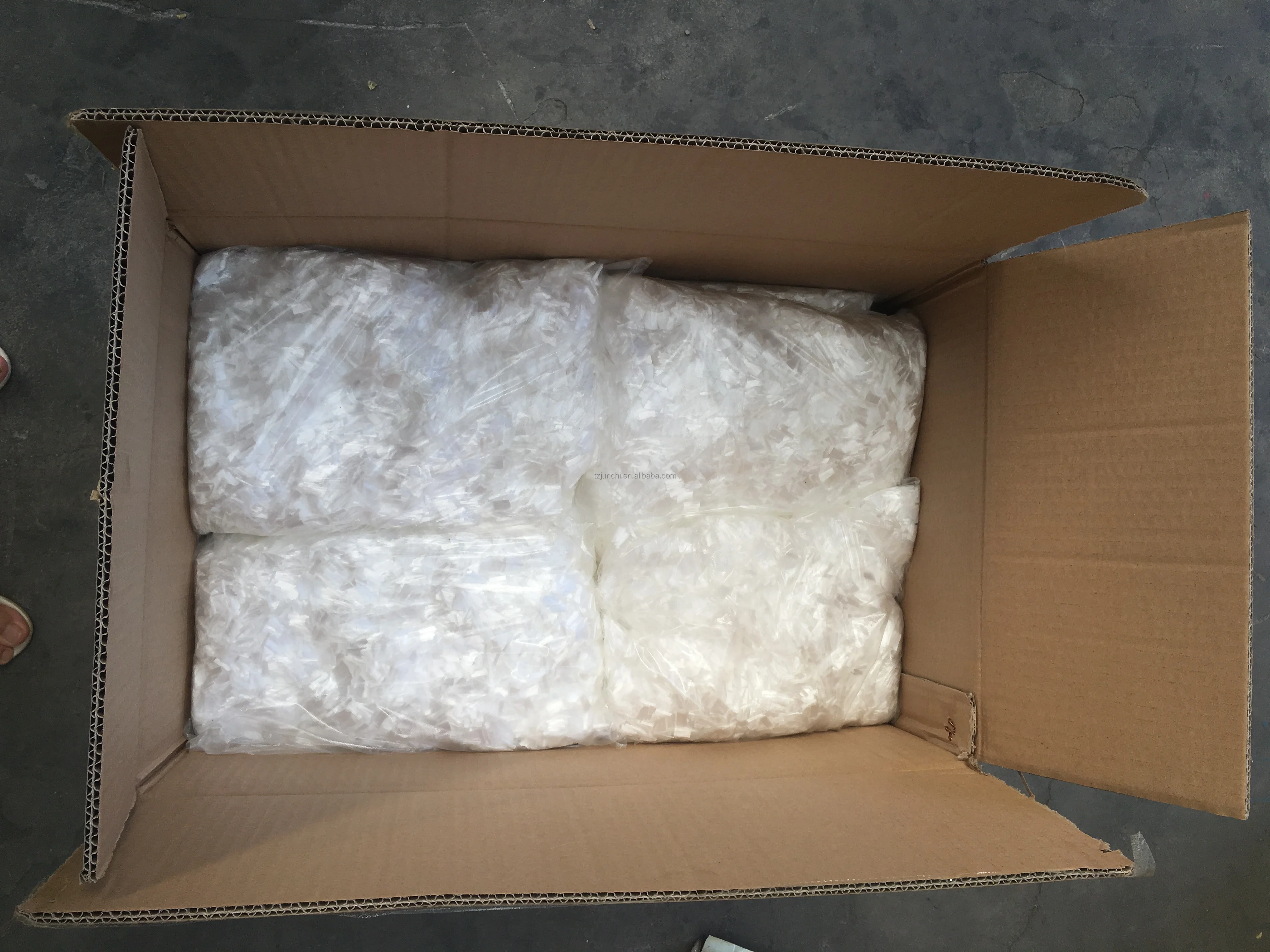 Polypropylene Fiber (PP) for Concrete Reinforcement in Cement Effective Material for Construction