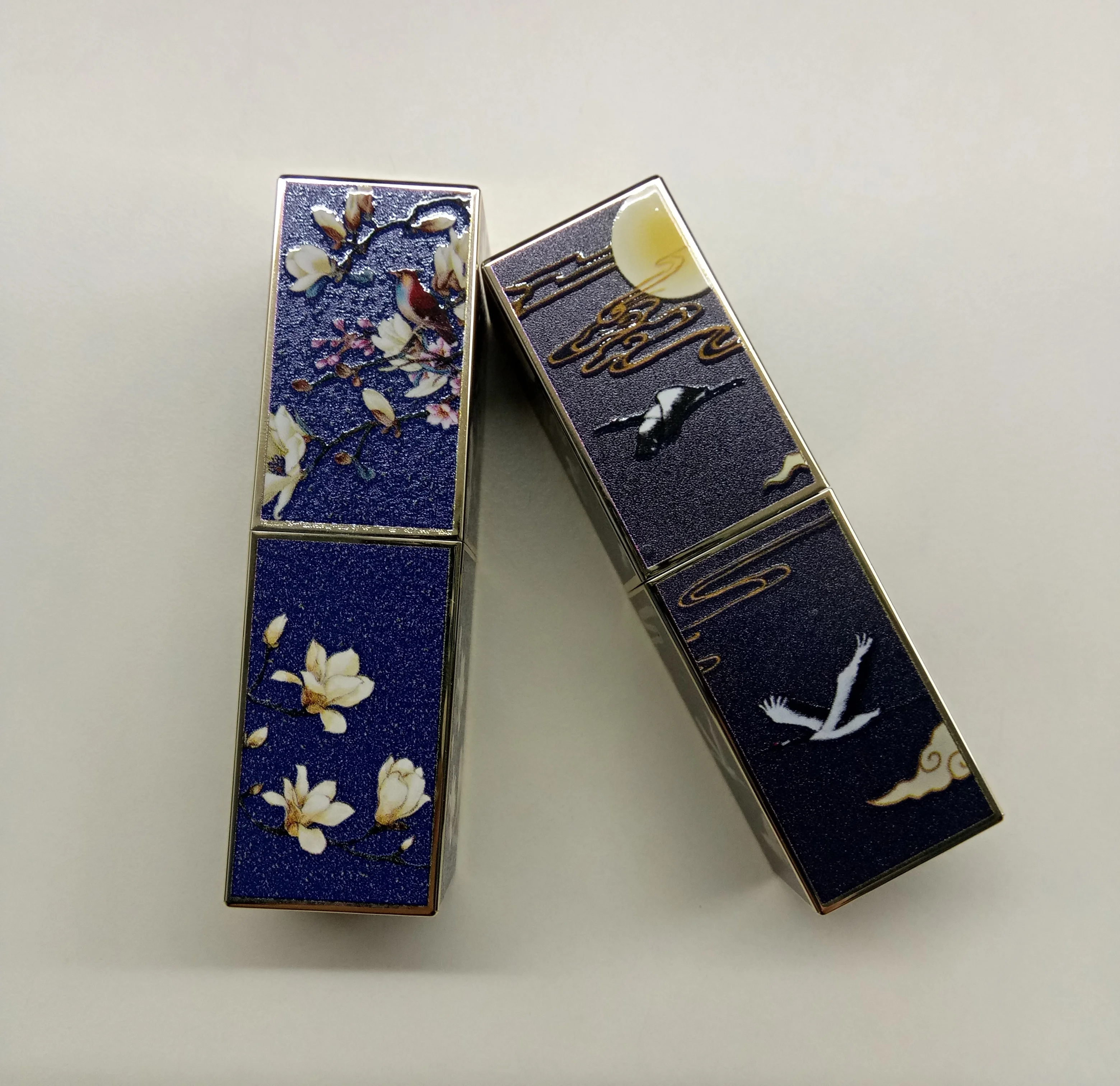 Wholesale Luxury Magnetic Empty lipstick packaging tube Gold Color Do Your Own Brand Lipstick Container Package