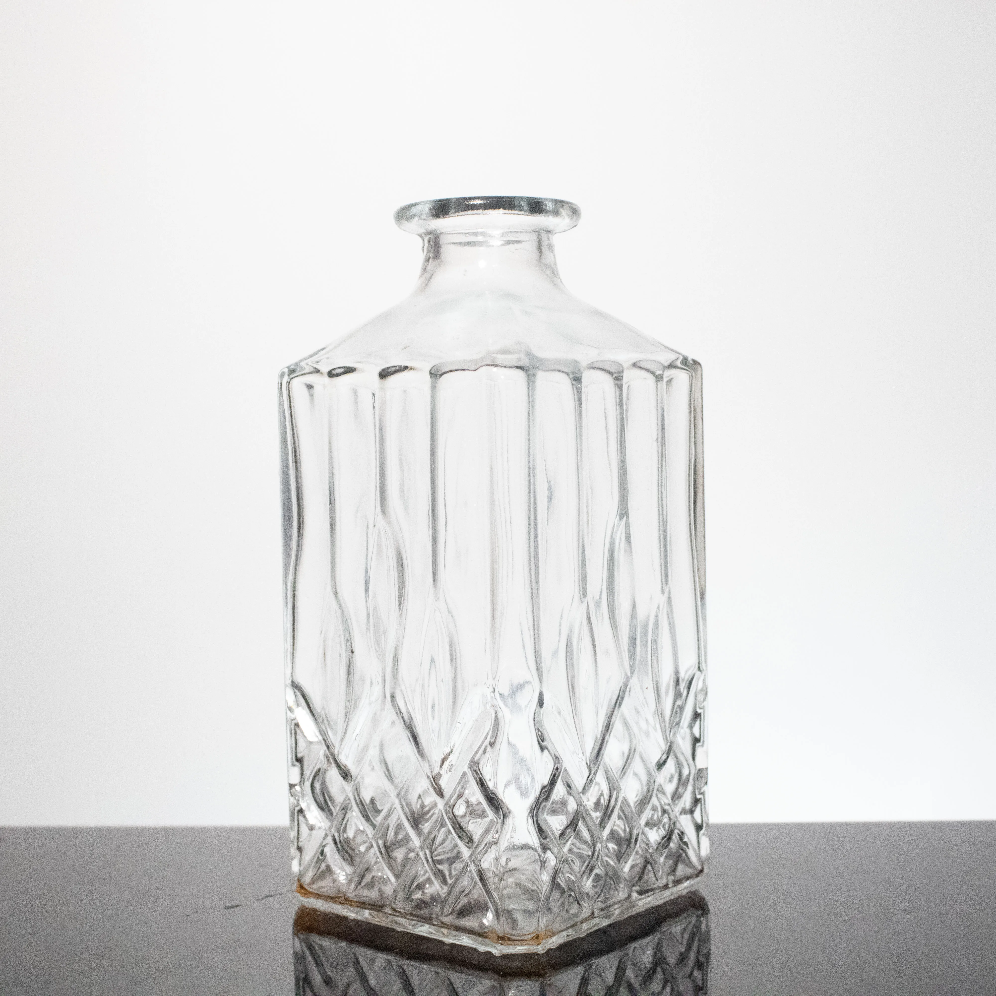 750ml color spraying vodka glass bottle new design round tequila whiskey gin rum brandy vodka spirit glass bottles