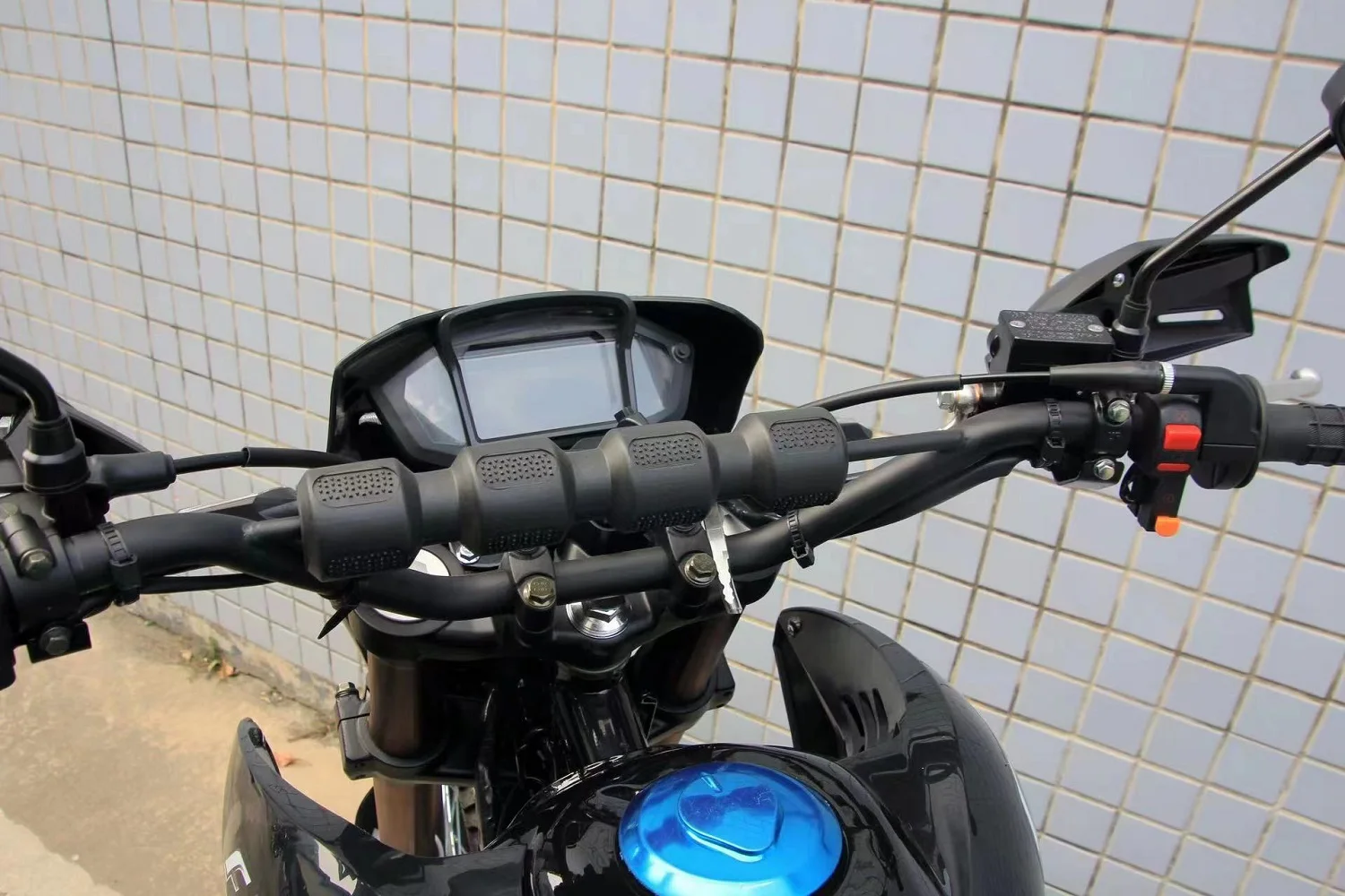 Wholesale Price 250cc Off Road Motorcycle Max Speed 95km/h Petrol Motorcycle with ABS and EFI