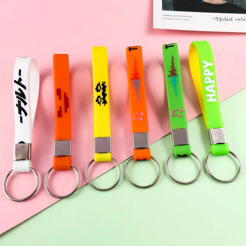 Custom key ring rubber key chain bracelet wristlet designer silicone wristband keychain
