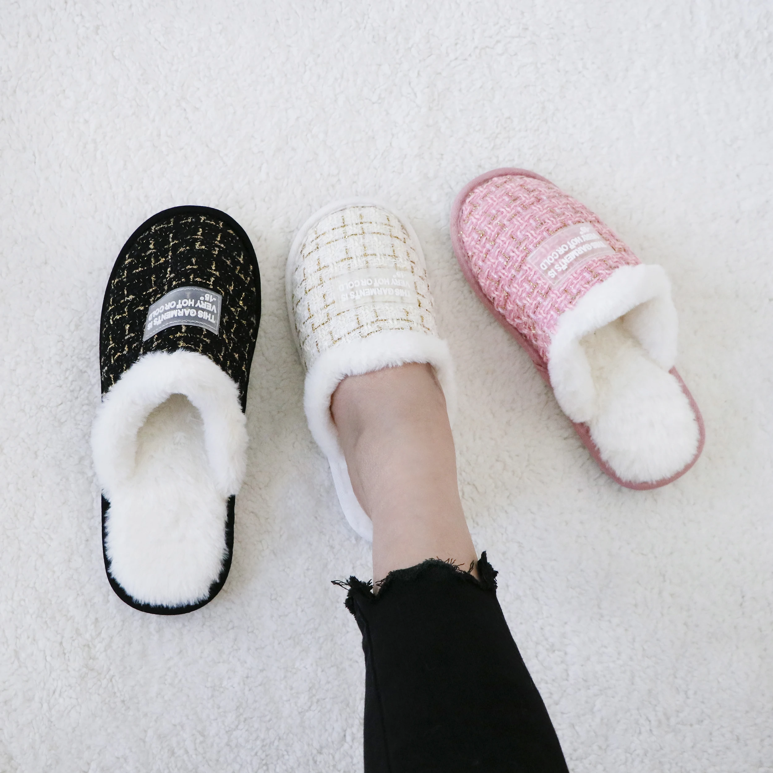 OEM Cheap Winter New Fluffy Fury Plaid style Korean PVC Non-slip Ladies Slippers Sandals