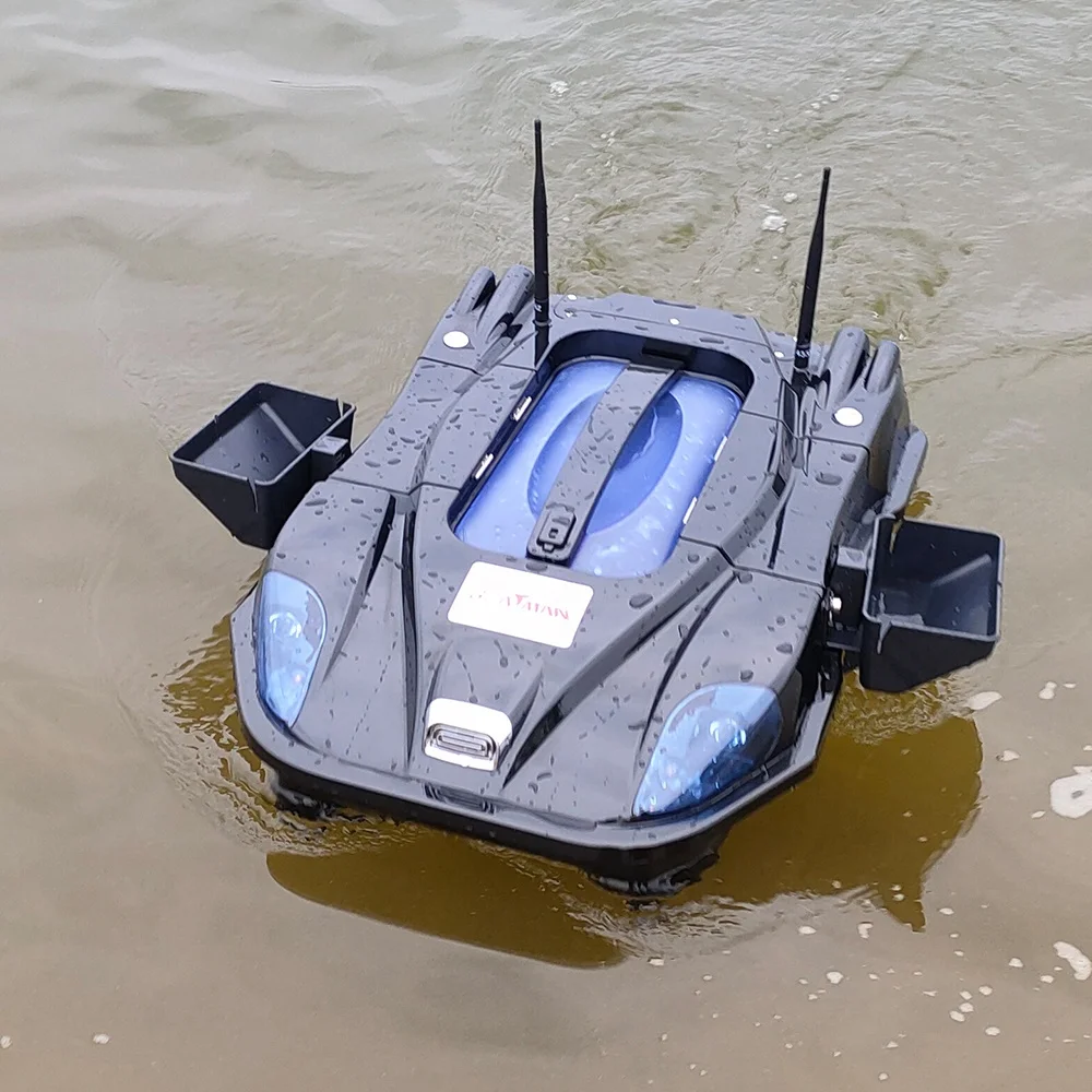 500M Speed Sailing RC Carp Fishing Bait Boat GPS Fishfinder baitboat with external motor fishing lure lights and bright lights