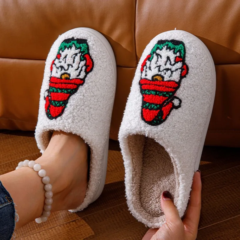 New arrival holiday slippers Warm and comfortable home slippers Halloween atmosphere plush slippers