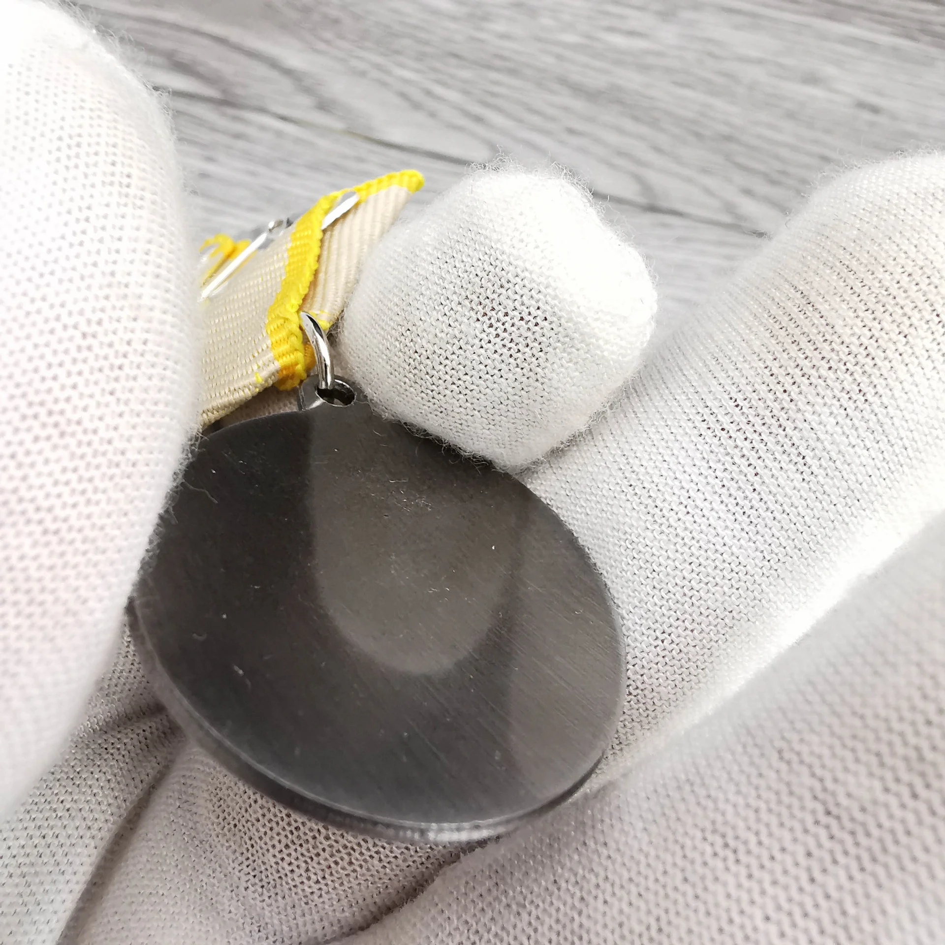 Cheap Price High Quality Medal Ribbon Special Generous Antique Sliver Plated Custom Metal Medal