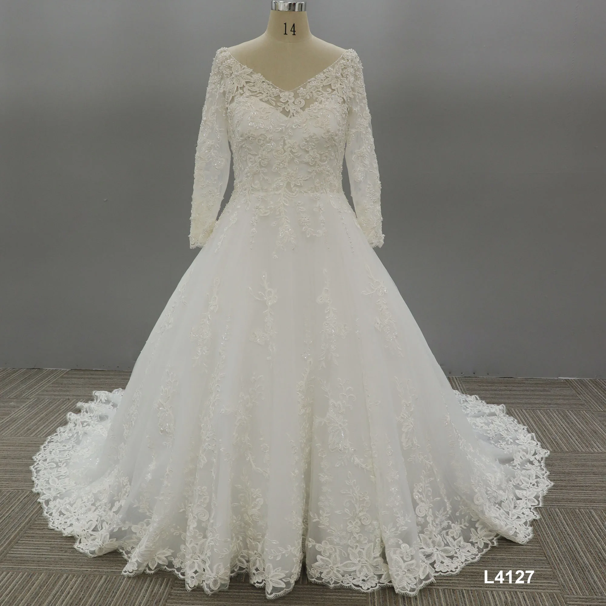 Lace long sleeve ladies women gown vestidos de novia gown plus size white wedding dress