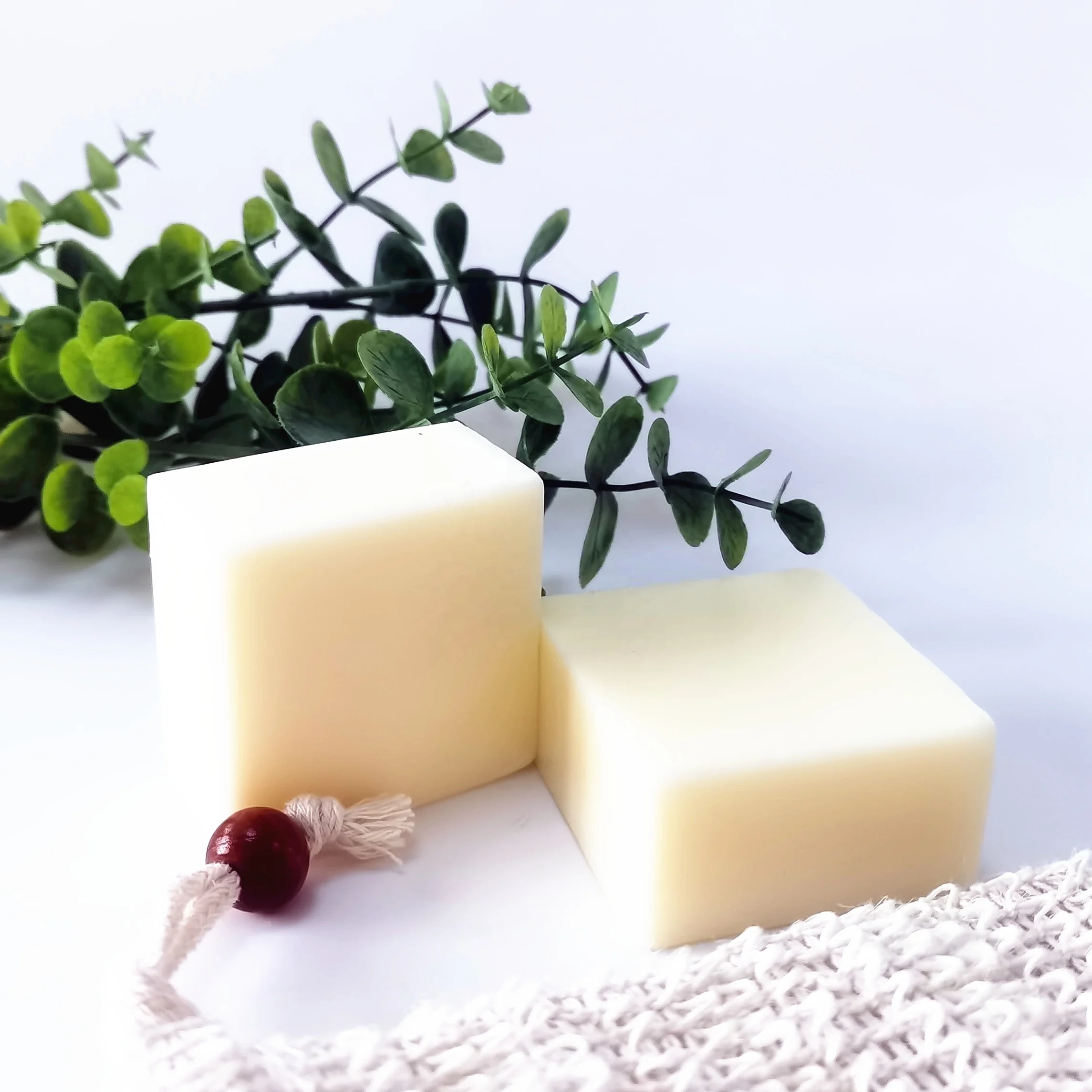 Natural Organic Beauty Vegan Herbal pH Private Label Whitening Lightening Bleaching Handmade Goat Milk Sea Salt Soap