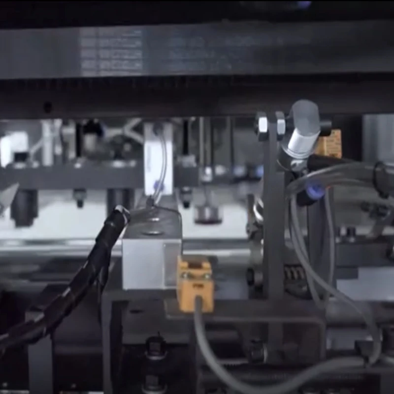 Zw-A9  step forward type fixed length equipment production stability one psc Non Woven Shopping Handle Box Bag Making Machine