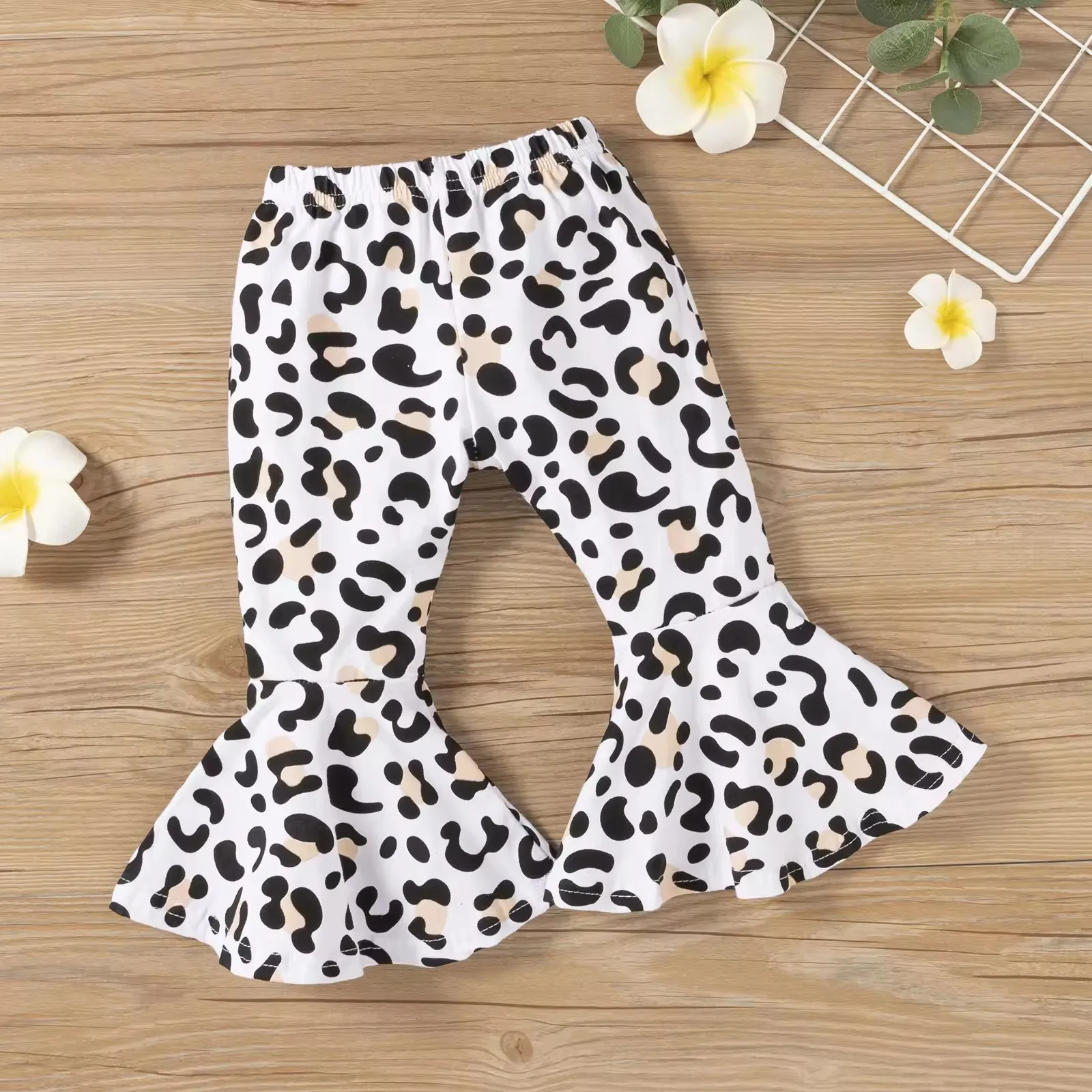 Hot selling Spring and Autumn girls black flared sleeve top + leopard print pants for children